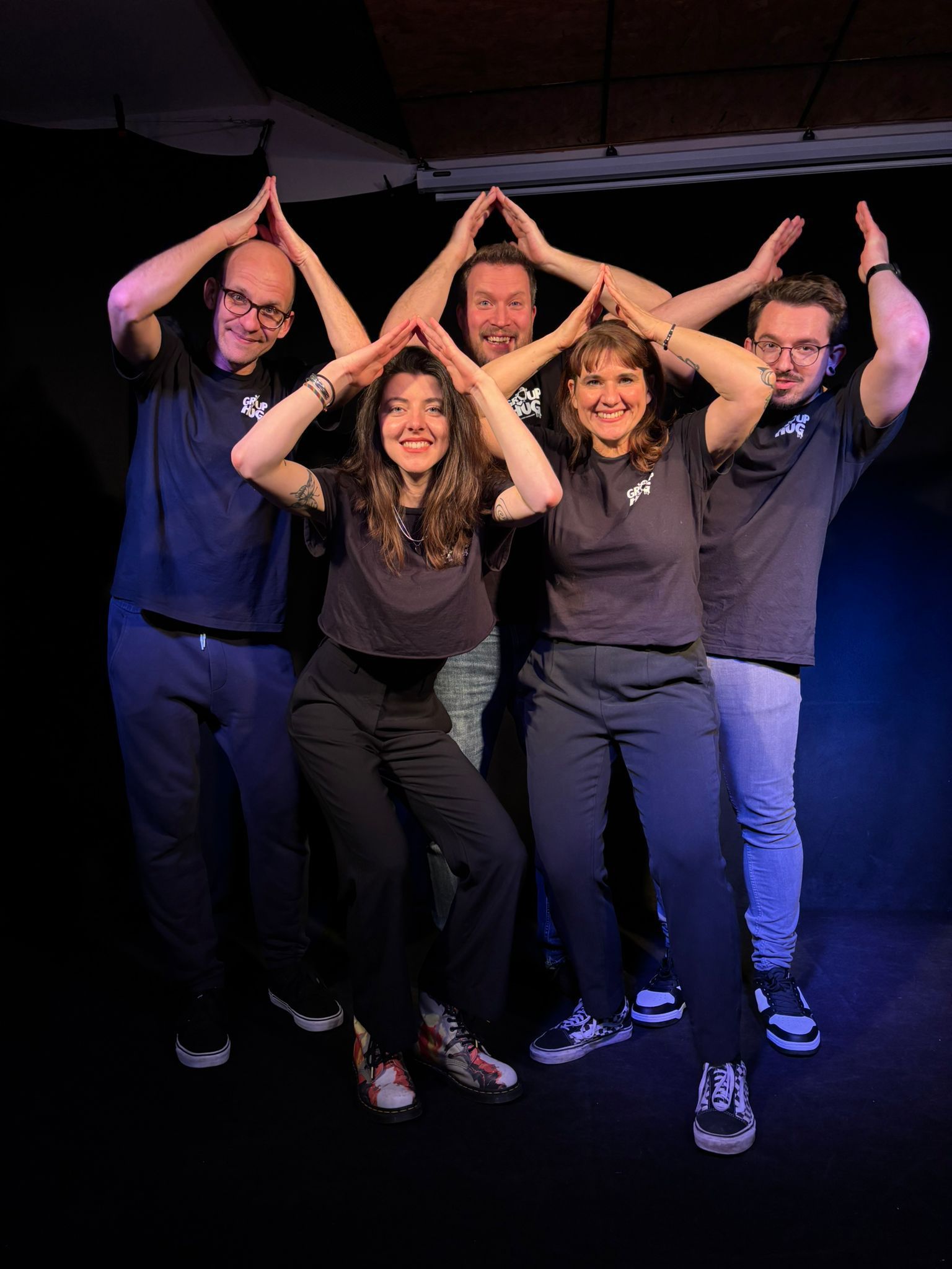 Group Hug Impression 6