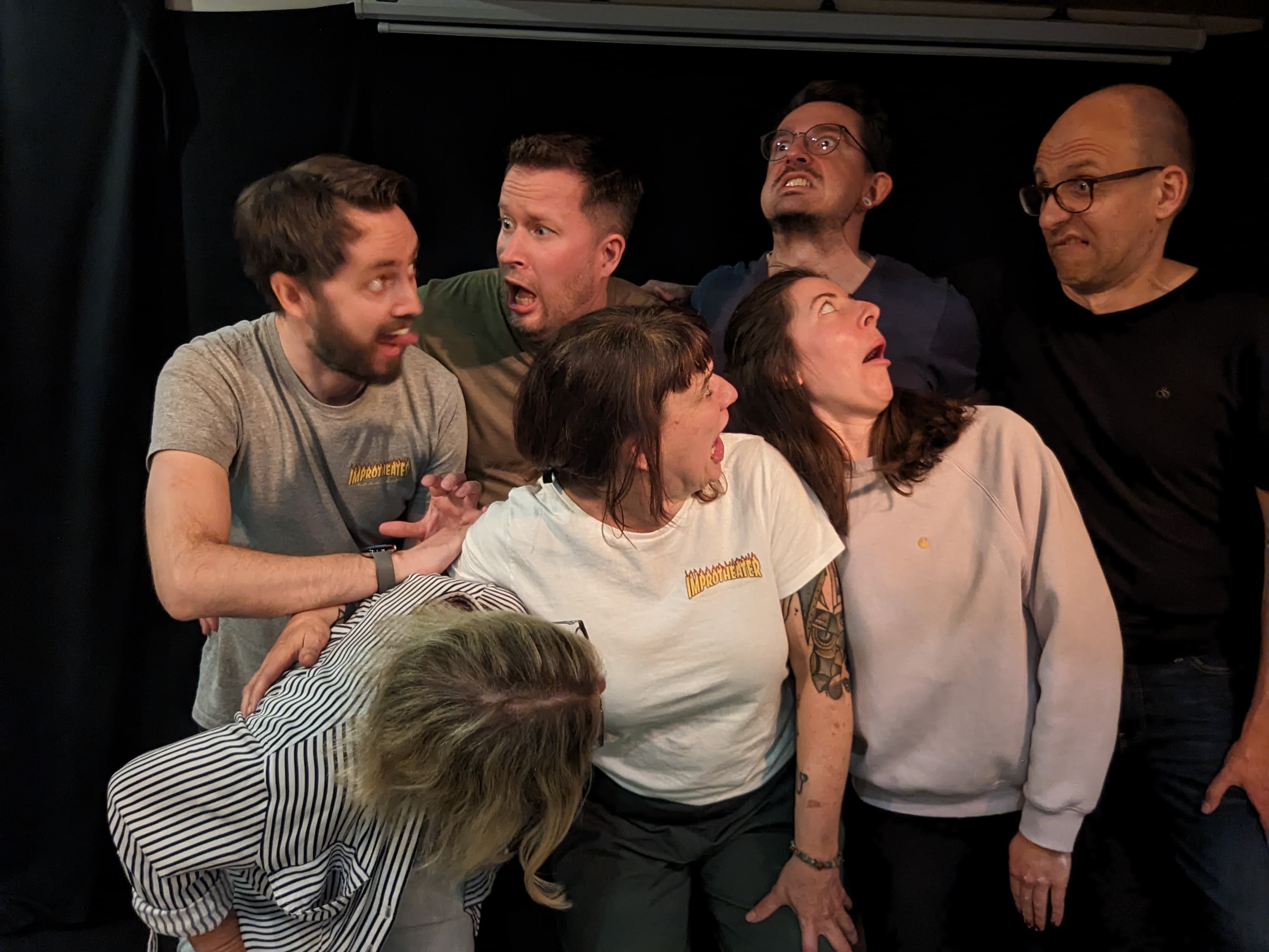 Group Hug Impression 26