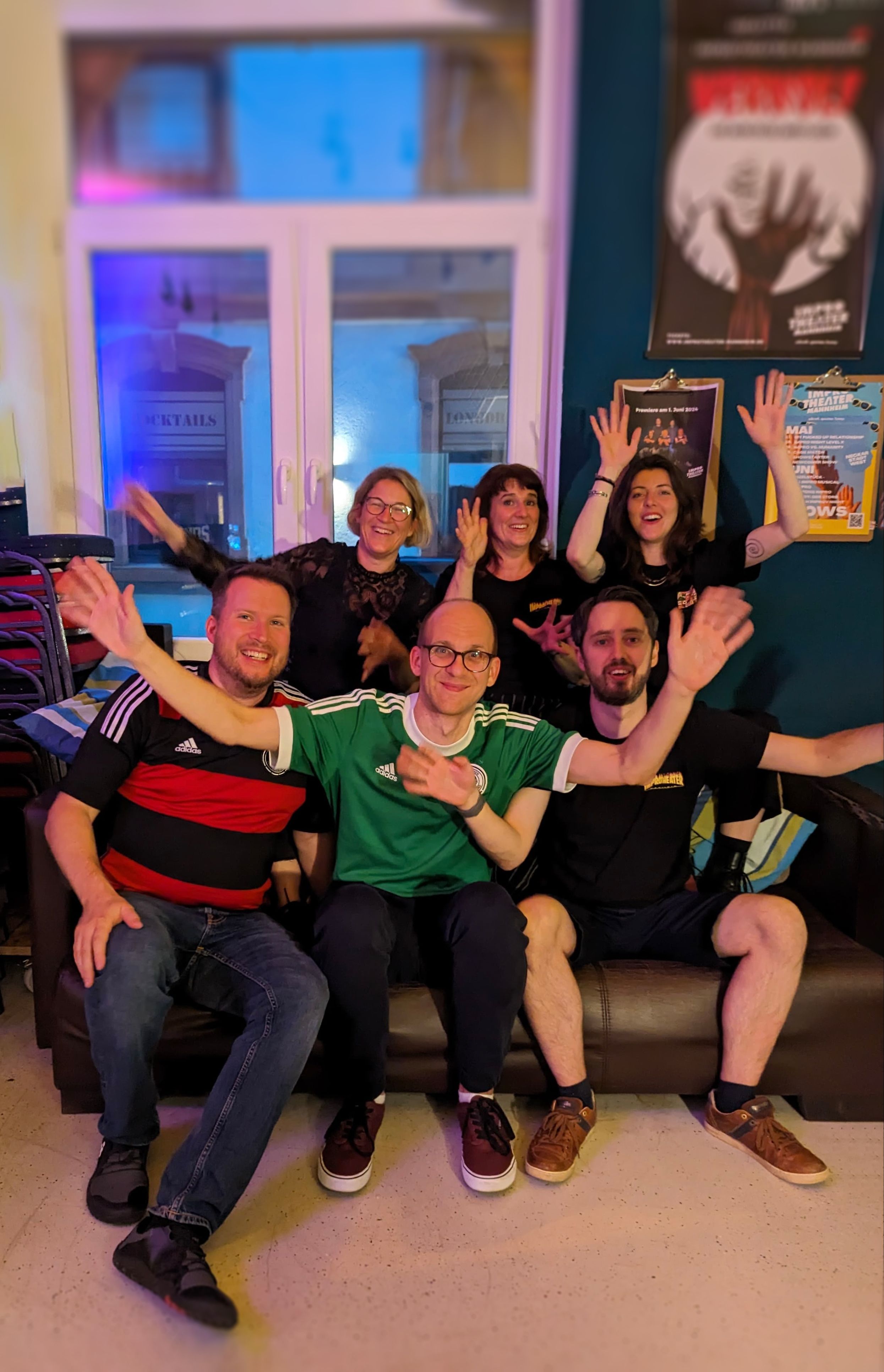 Group Hug Impression 58