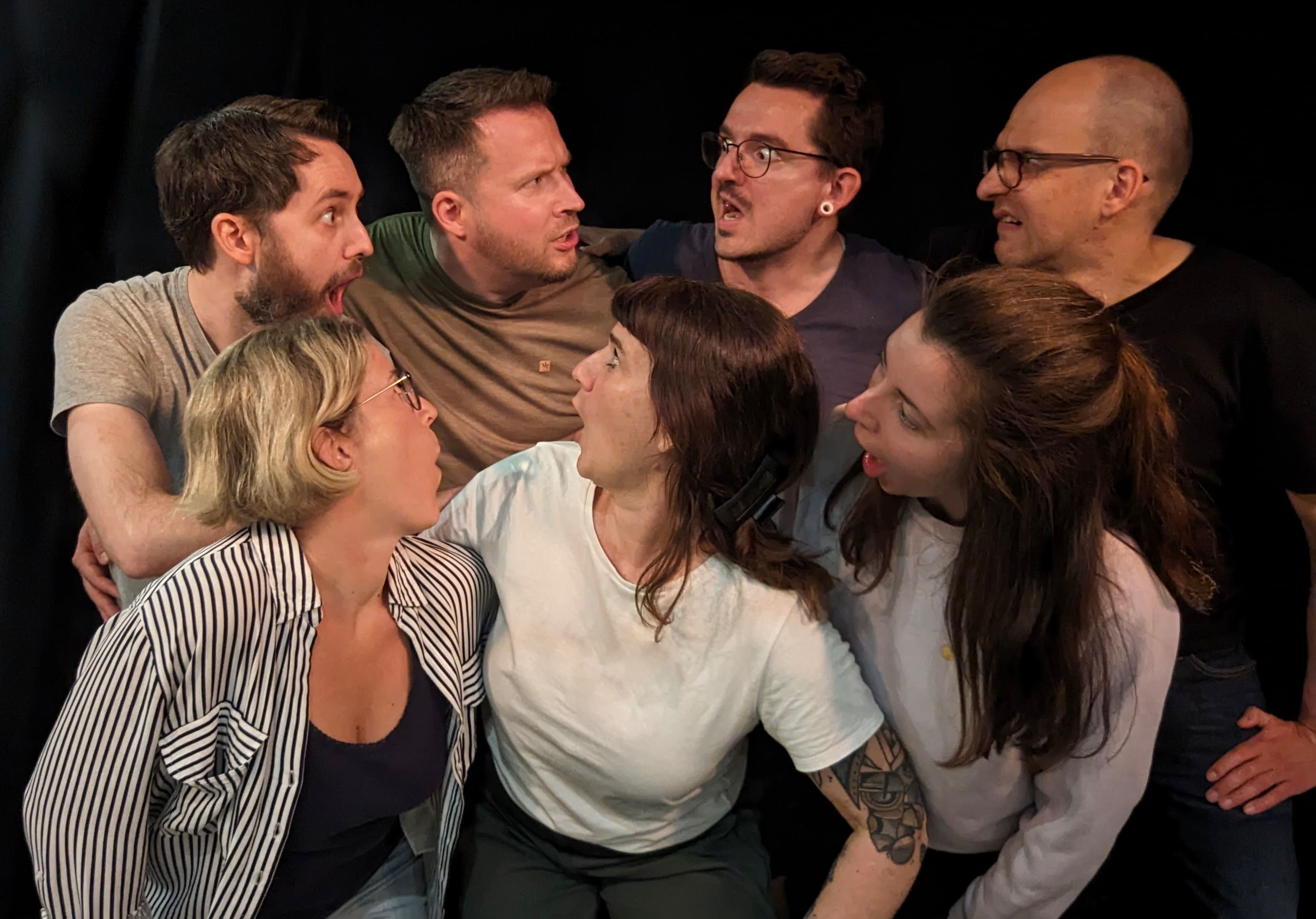 Group Hug Impression 65