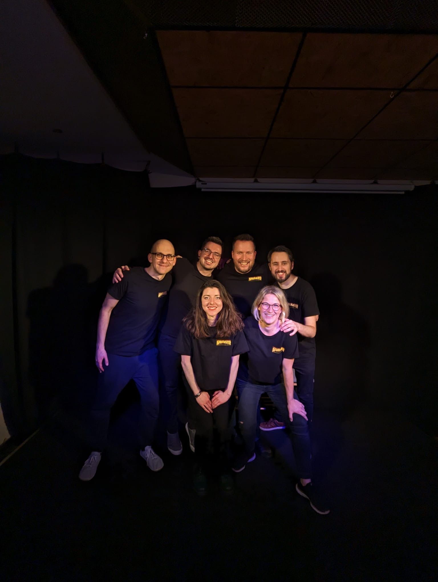 Group Hug Impression 48